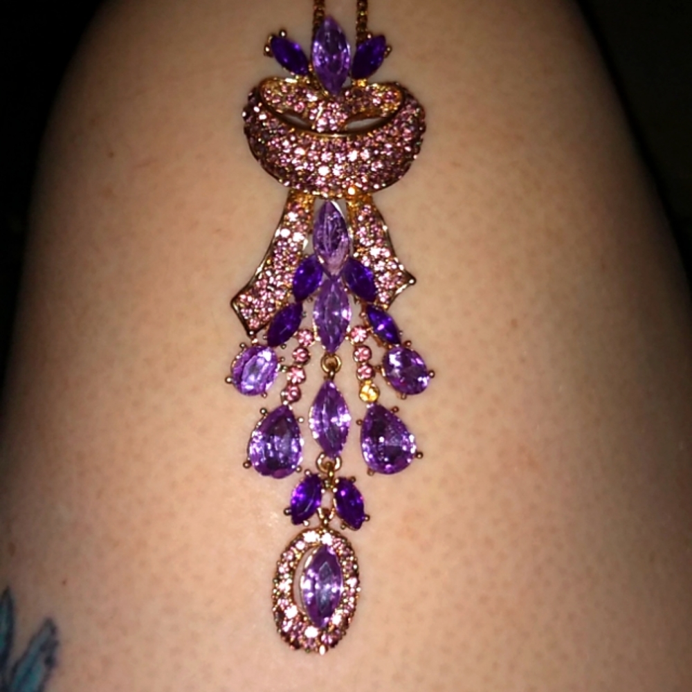 Beautiful Elegant Shades of Purple Crystal Pendant Necklace